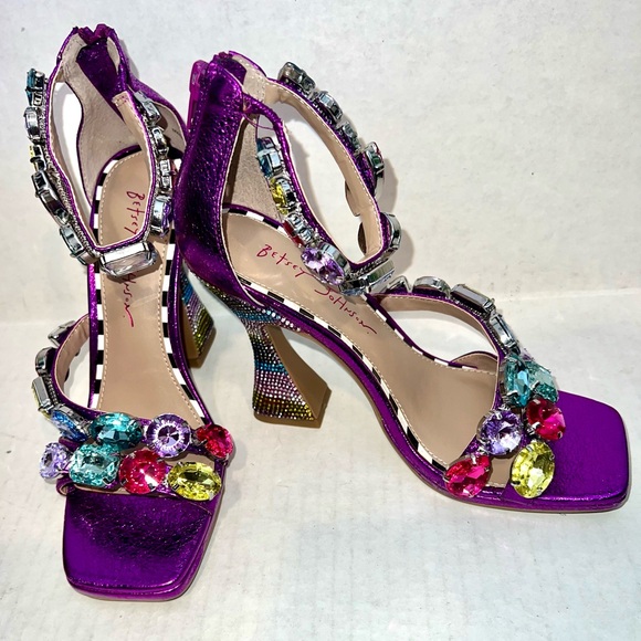 BETSEY JOHNSON Lillie Purple Heels with Jewels & Rhinestones NWOT - Picture 3 of 15
